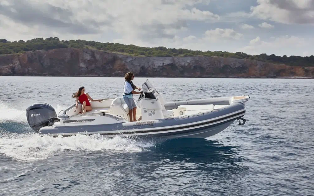 slider 4 Joker Boat Clubman 22 Plus