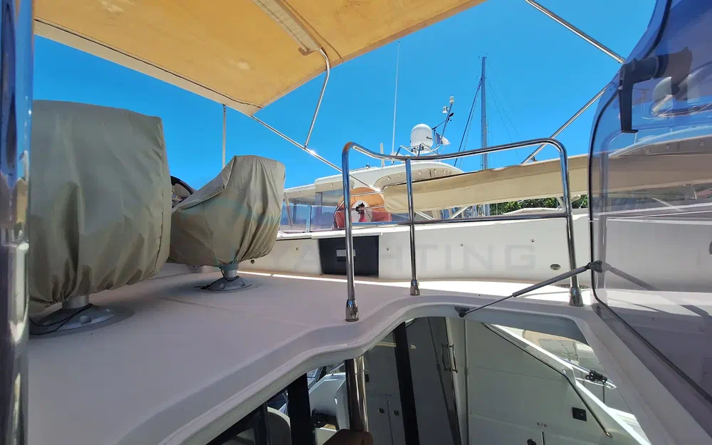 slider 12 Beneteau Monte Carlo 47 Fly