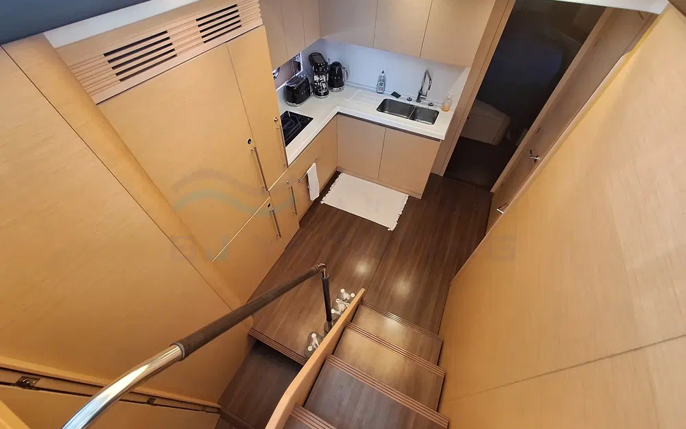 slider 22 Beneteau Monte Carlo 47 Fly