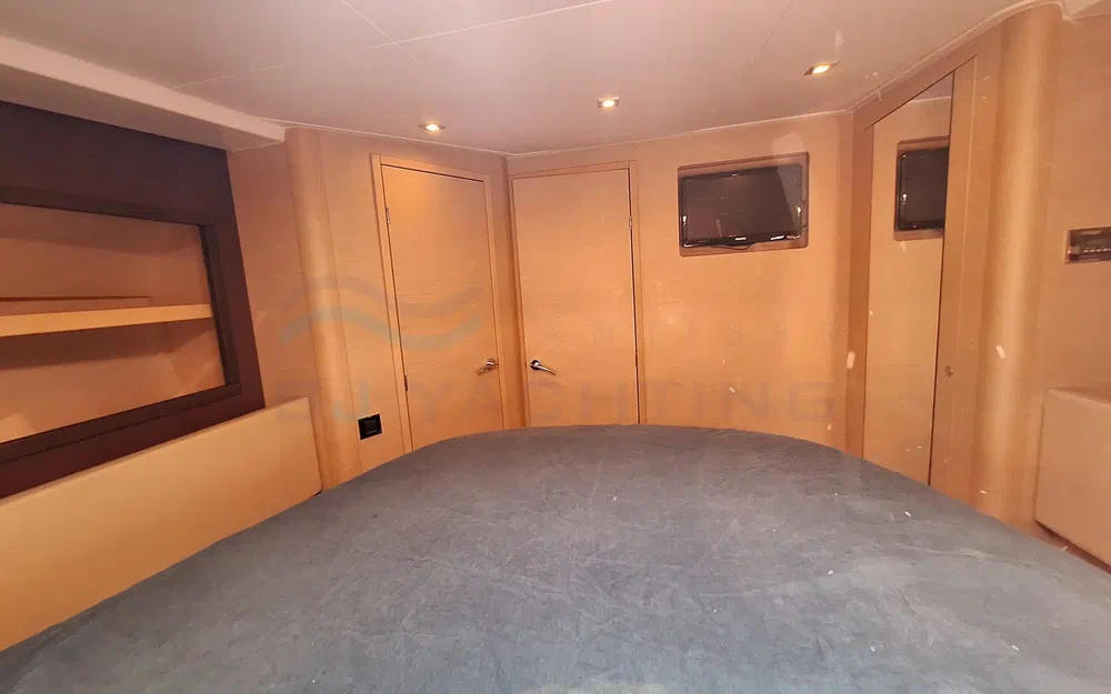 slider 31 Beneteau Monte Carlo 47 Fly