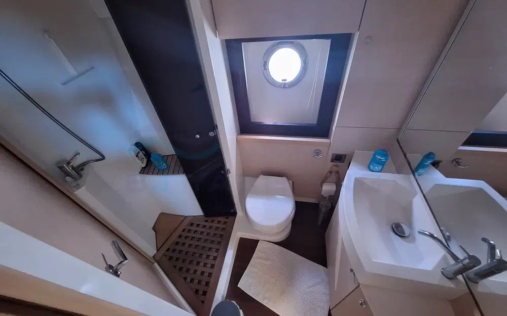 slider 32 Beneteau Monte Carlo 47 Fly