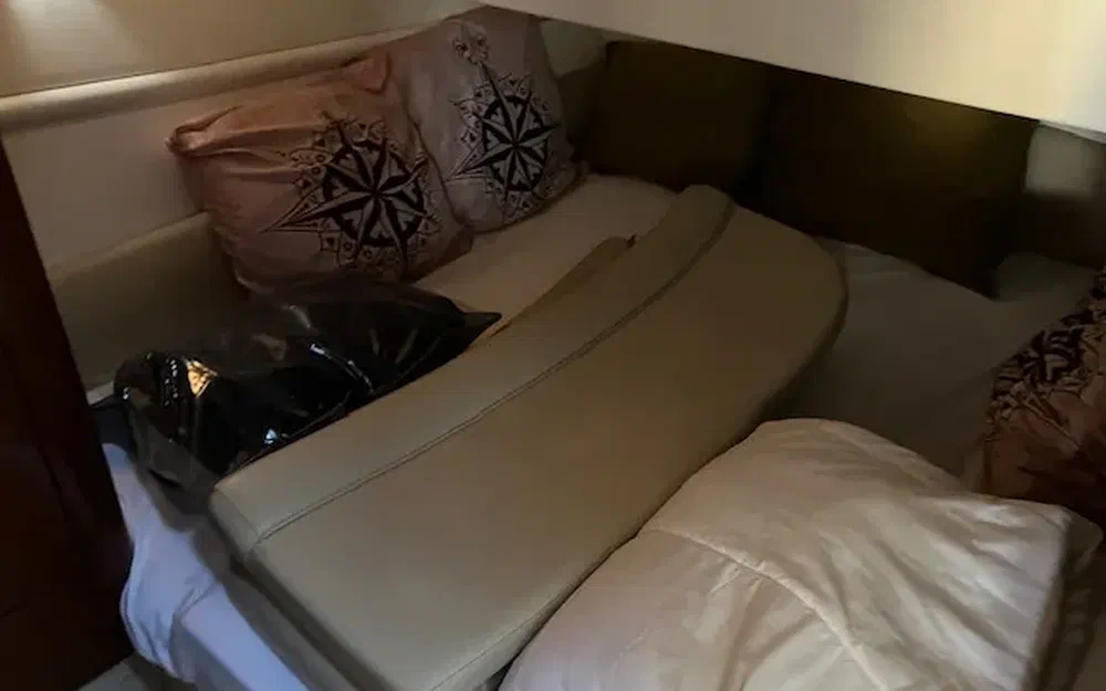 slider 22 Jeanneau Prestige 36