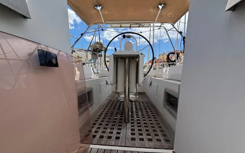 slider 11 Beneteau Oceanis 390