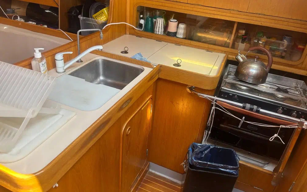 slider 4 Beneteau Oceanis 390
