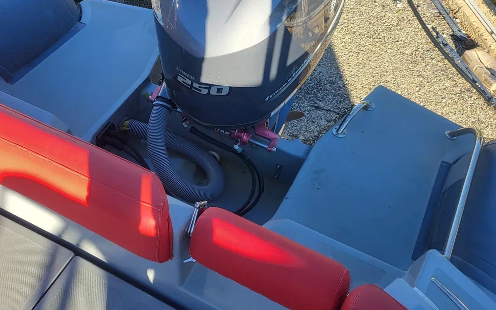 slider 6 Joker Boat Clubman 24