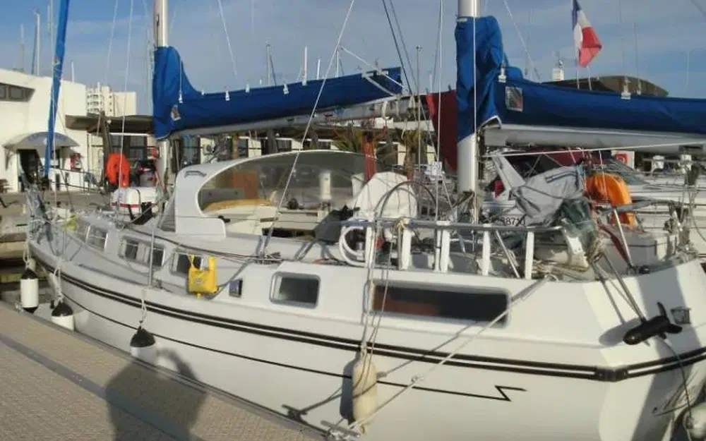 slider 19 Thames Marine Mirage 37