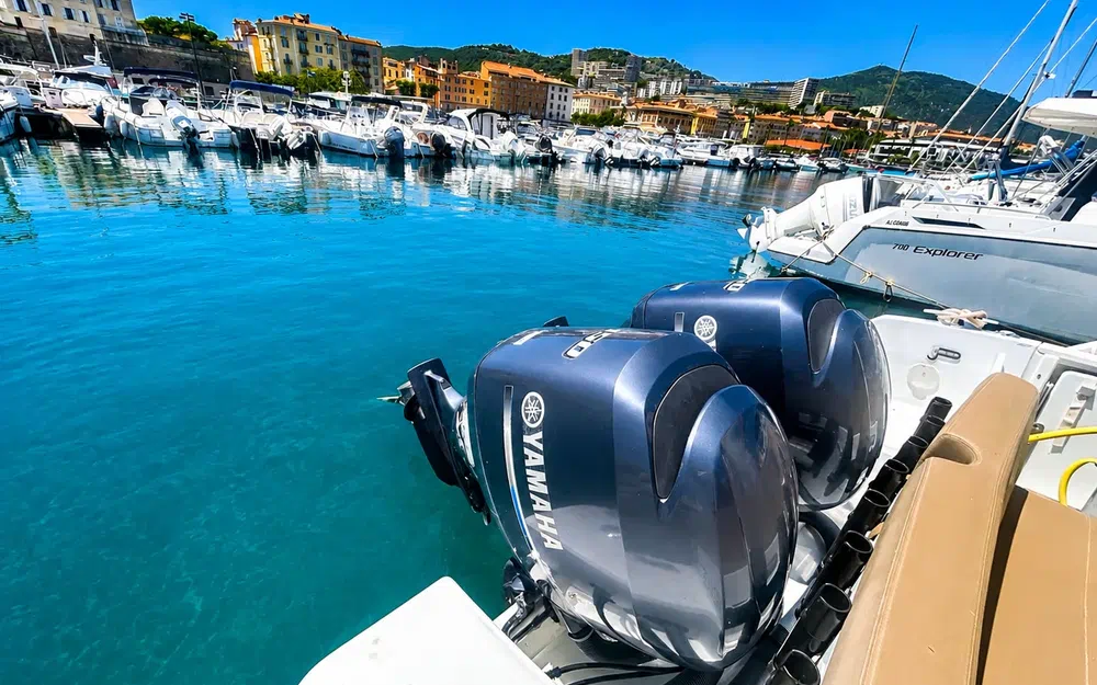 slider 7 Jeanneau Cap Camarat 7.5 CC