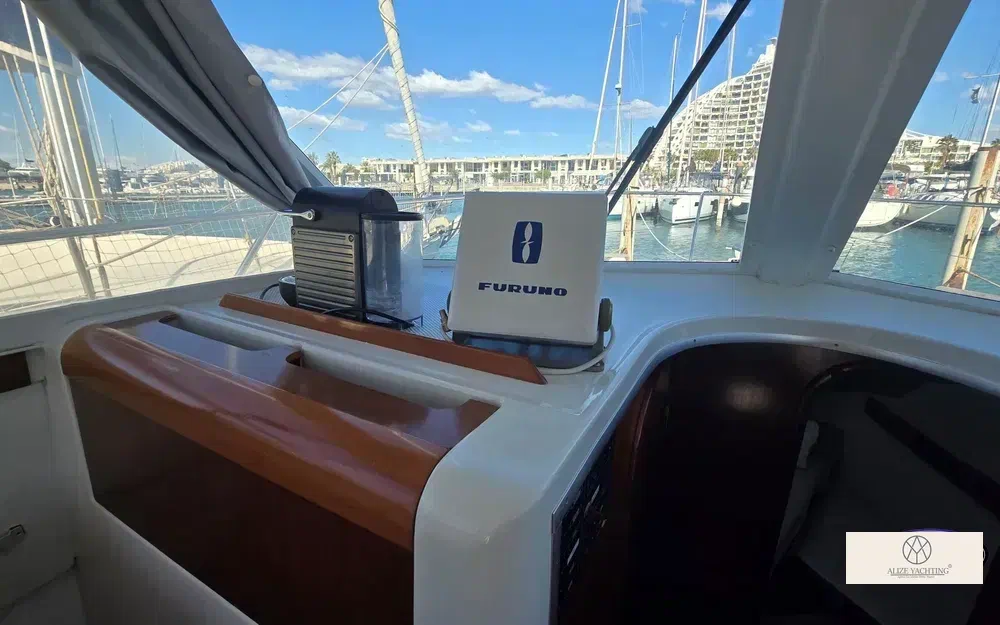 slider 10 Beneteau Antares Serie 9 Limited