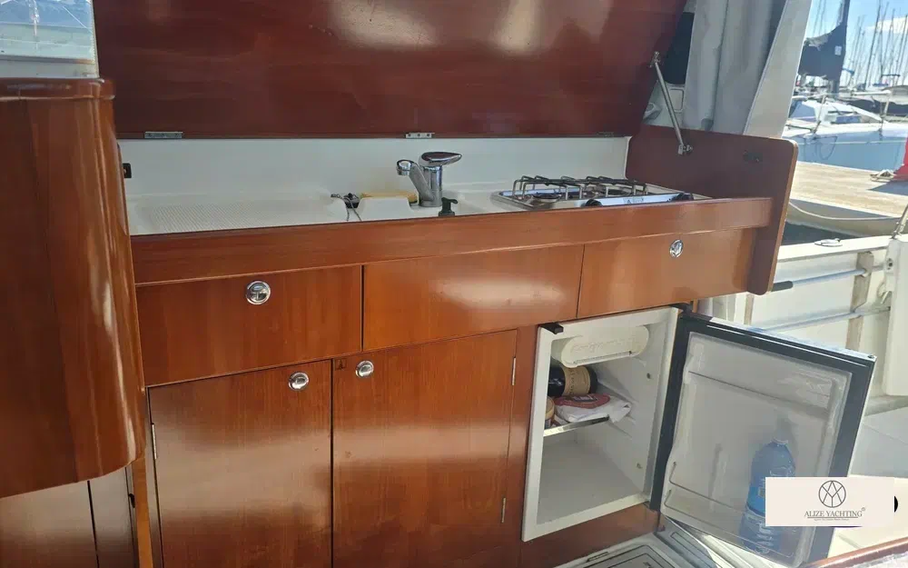 slider 12 Beneteau Antares Serie 9 Limited