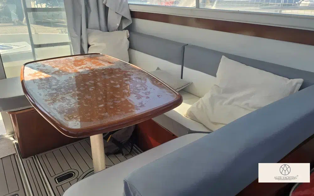 slider 15 Beneteau Antares Serie 9 Limited