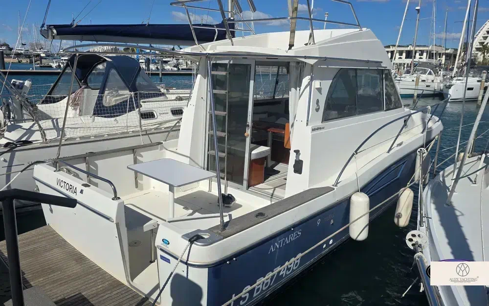 slider 0 Beneteau Antares Serie 9 Limited