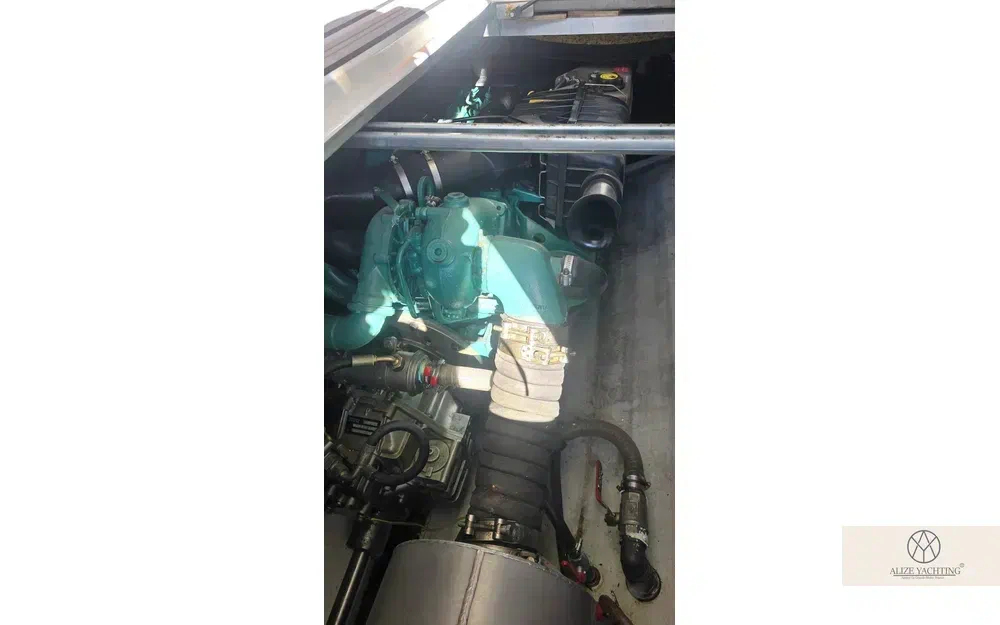 slider 4 Beneteau Antares Serie 9 Limited