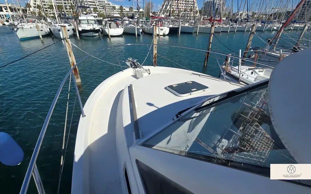slider 5 Beneteau Antares Serie 9 Limited