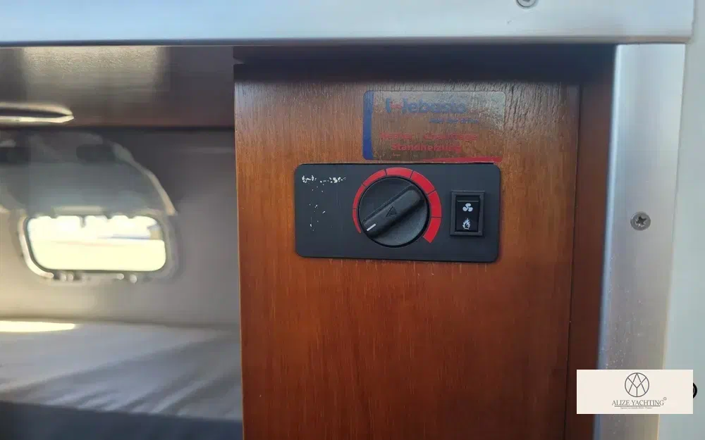 slider 7 Beneteau Antares Serie 9 Limited