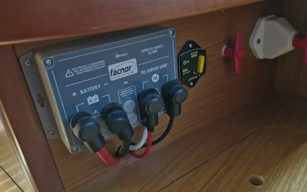 slider 24 Jeanneau Sun Odyssey 45 Performance