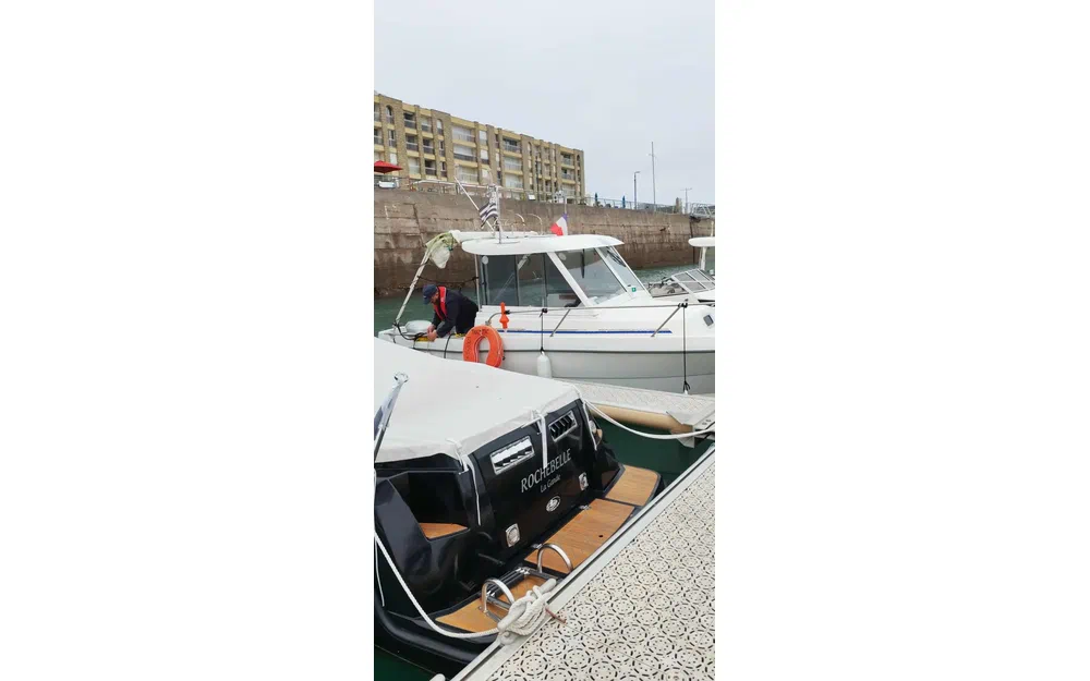 slider 3 Beneteau Antares 600 HB