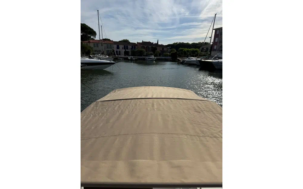 slider 3 Jeanneau Cap Camarat 7.5 DC