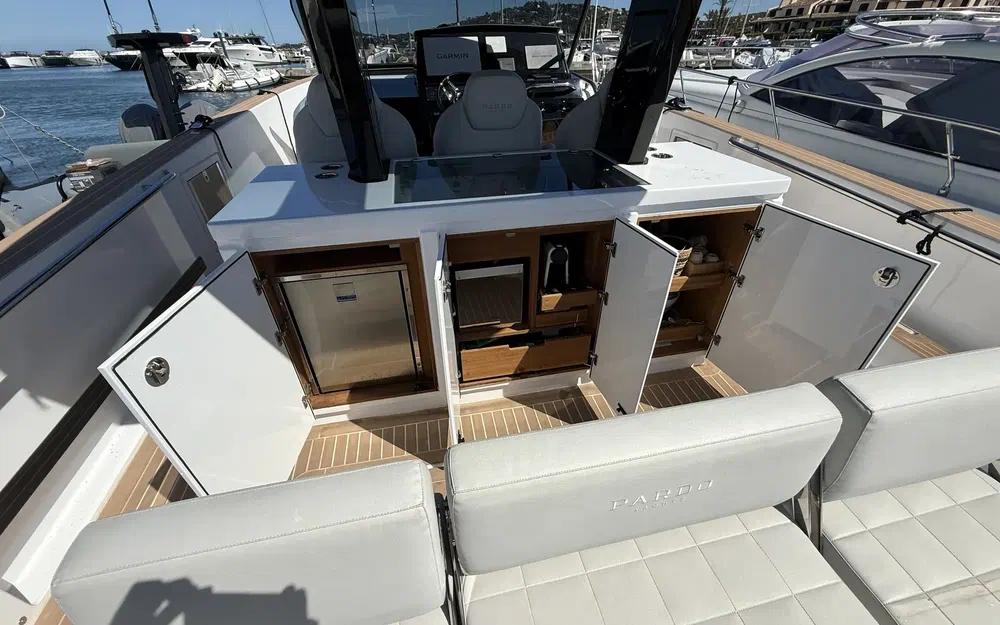 slider 16 Pardo Yachts Pardo 38