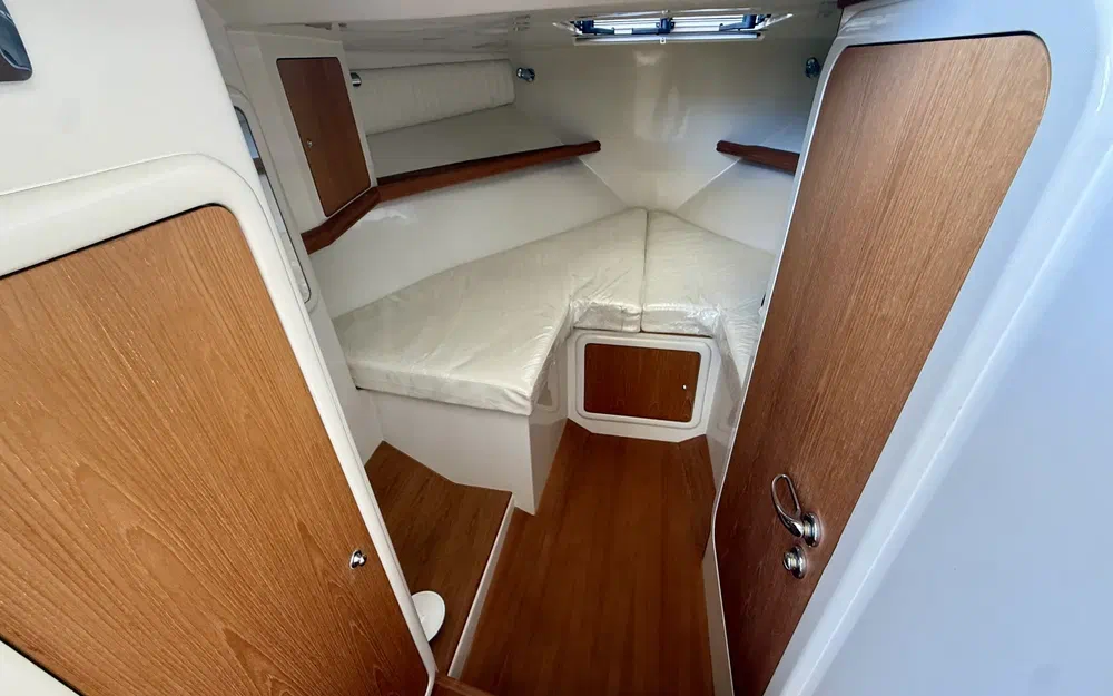 slider 10 Asterie 35 Day Cruiser