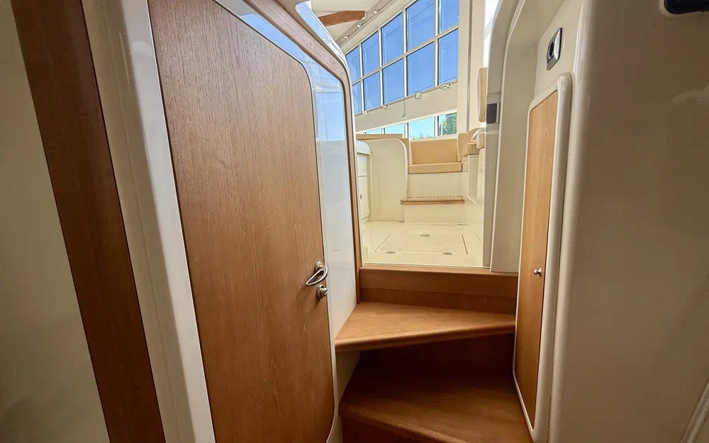 slider 12 Asterie 35 Day Cruiser