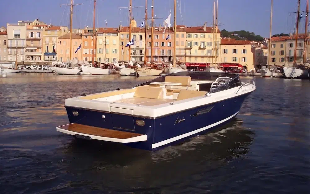 slider 0 Asterie 35 Day Cruiser