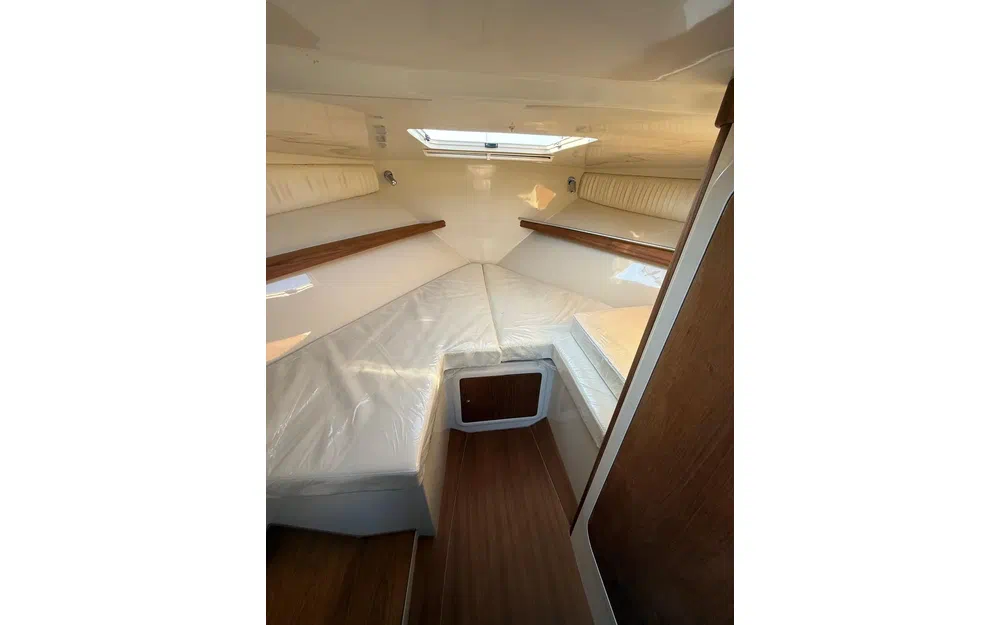 slider 13 Asterie 35 Day Cruiser