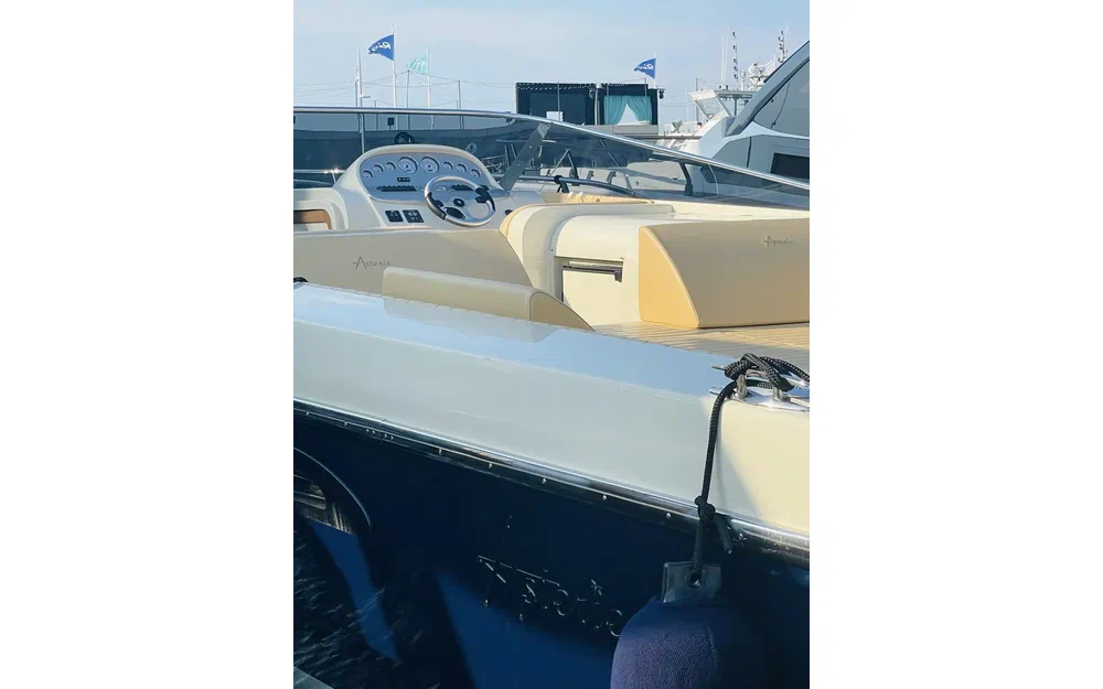 slider 16 Asterie 35 Day Cruiser