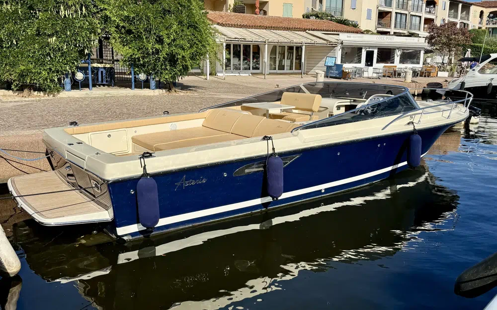 slider 3 Asterie 35 Day Cruiser