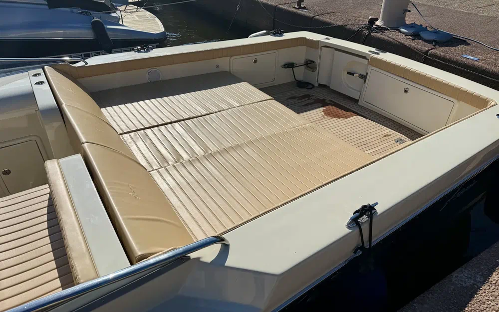 slider 6 Asterie 35 Day Cruiser