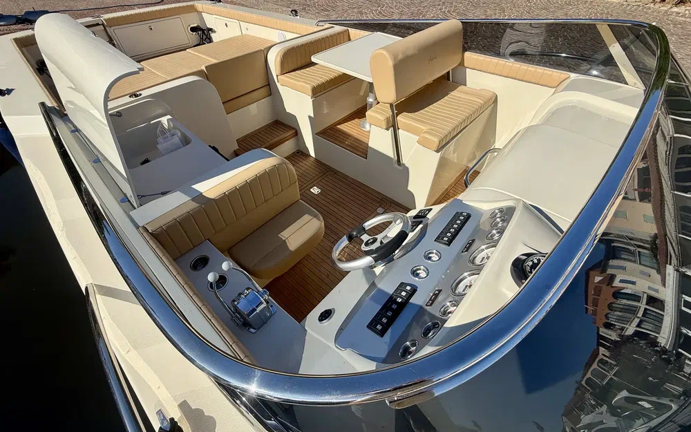 slider 8 Asterie 35 Day Cruiser