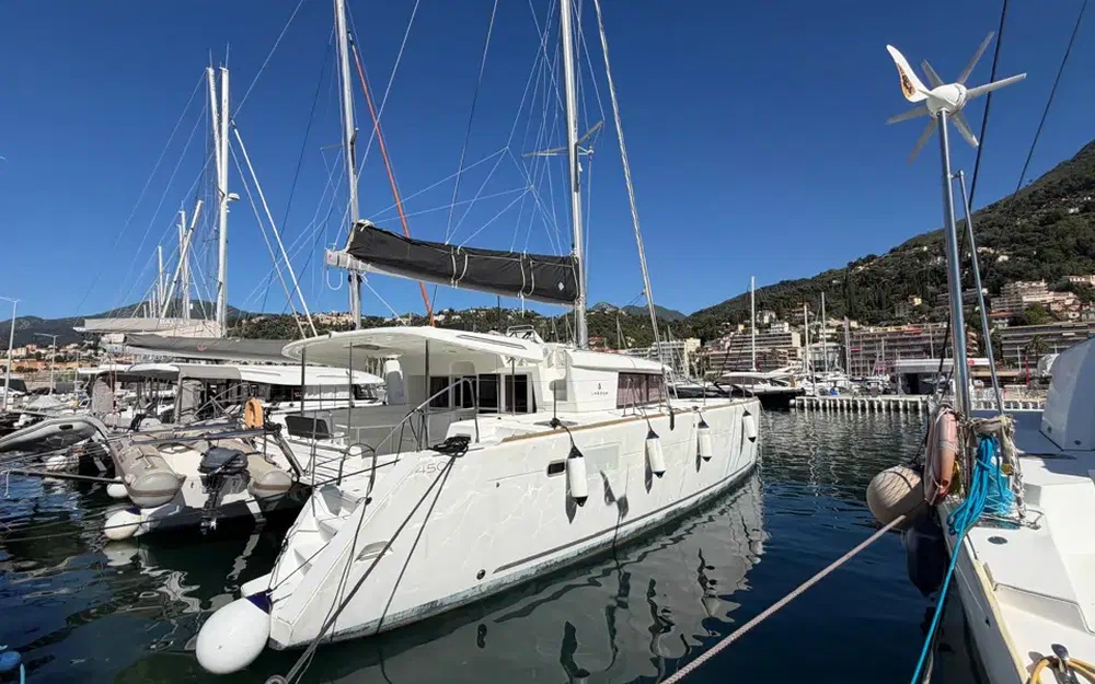 slider 1 Lagoon 450 F