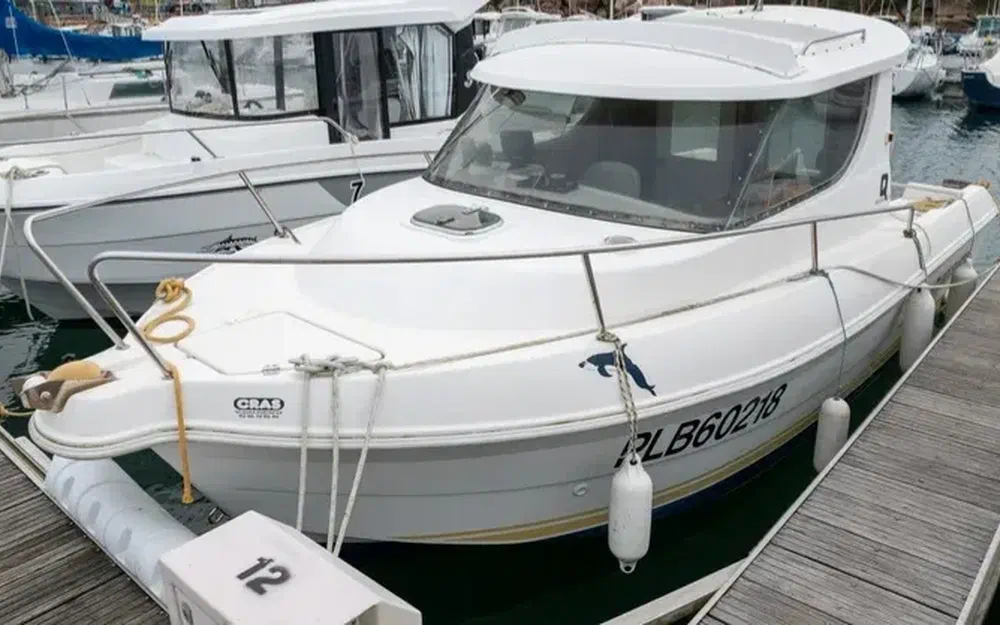 slider 11 Quicksilver 650 Camping