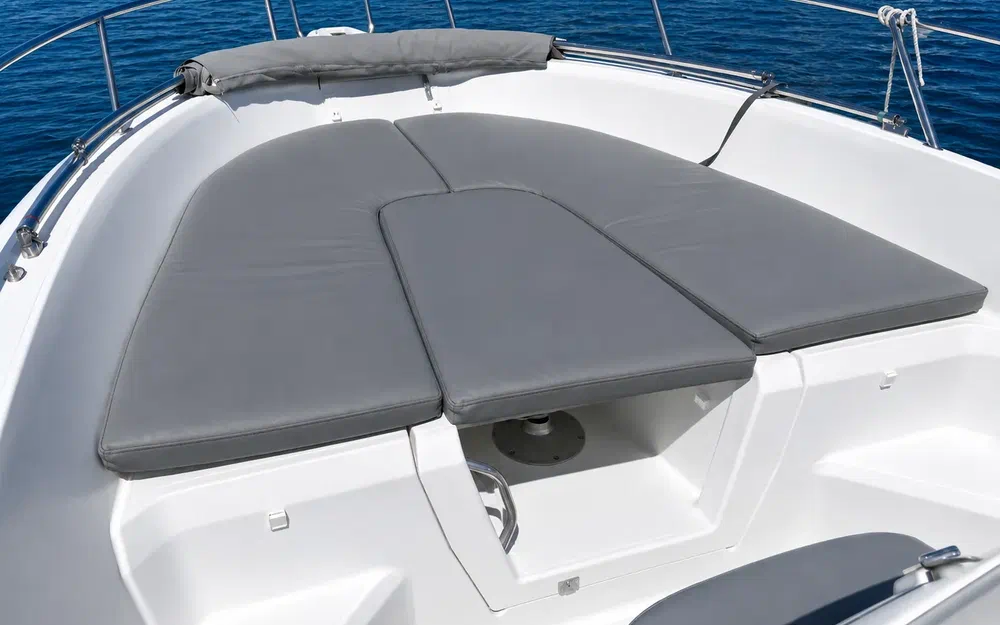 slider 4 White Shark 226