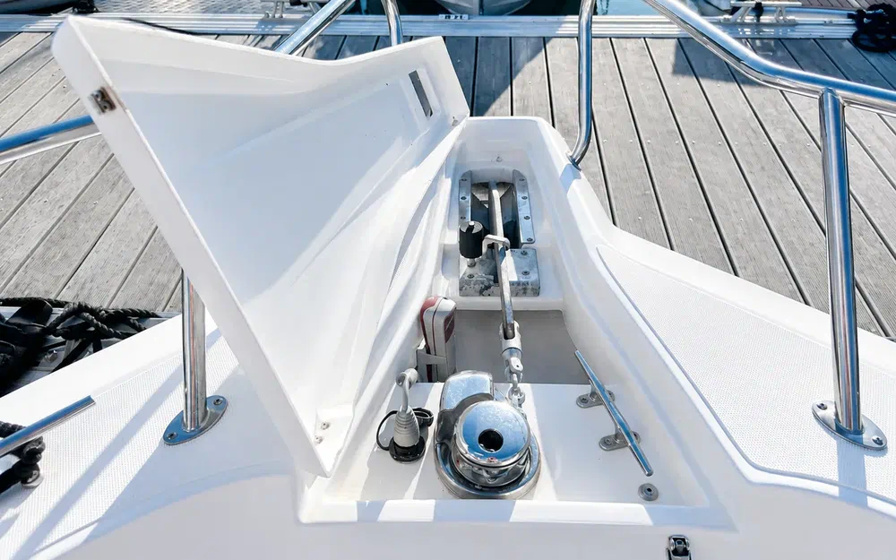 slider 5 White Shark 226