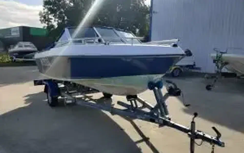 slider 4 Invader V 160