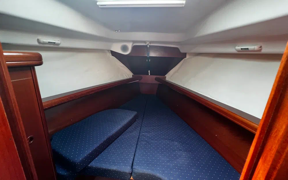 slider 12 Beneteau Oceanis 323 Clipper