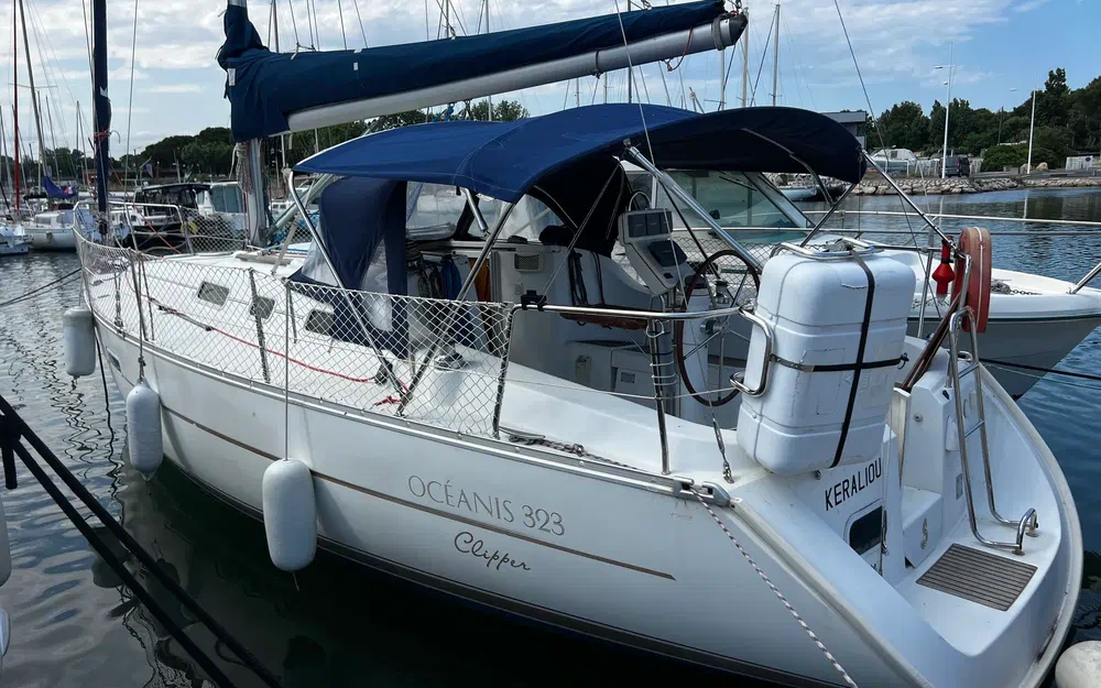 slider 0 Beneteau Oceanis 323 Clipper