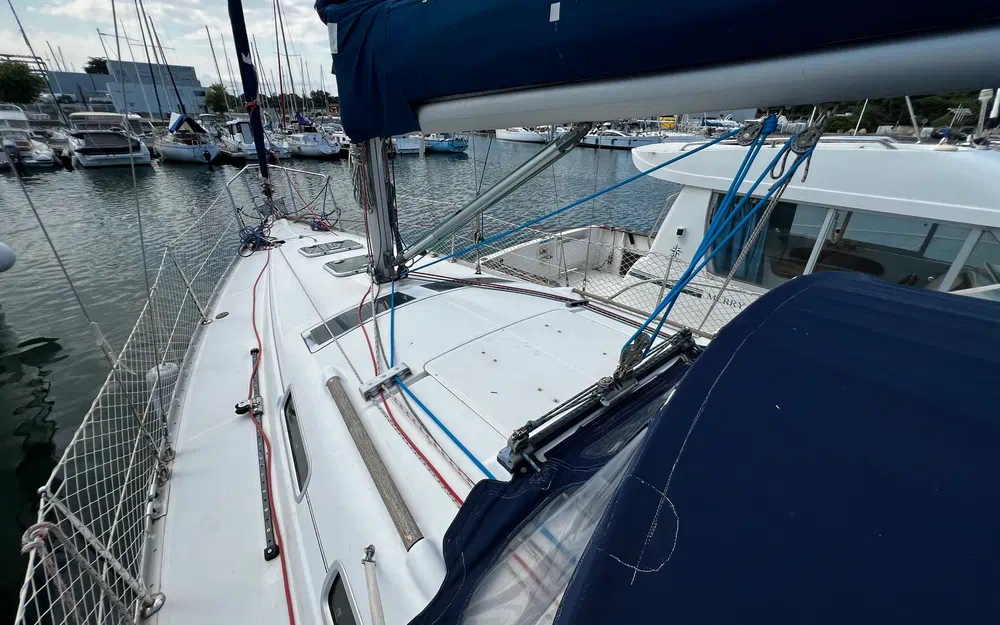 slider 3 Beneteau Oceanis 323 Clipper
