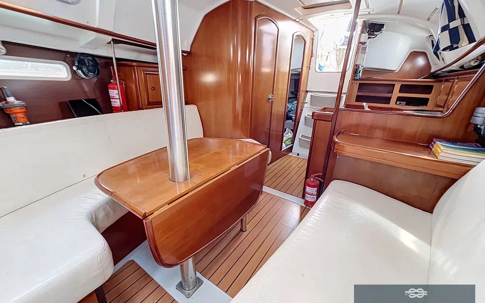 slider 10 Beneteau Oceanis 331 Clipper