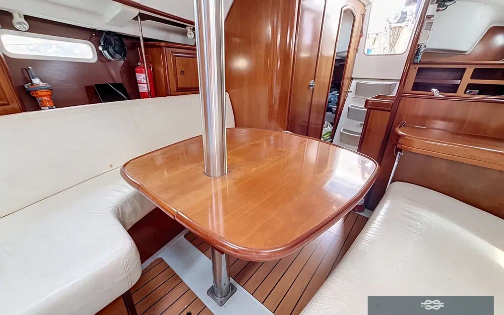 slider 11 Beneteau Oceanis 331 Clipper
