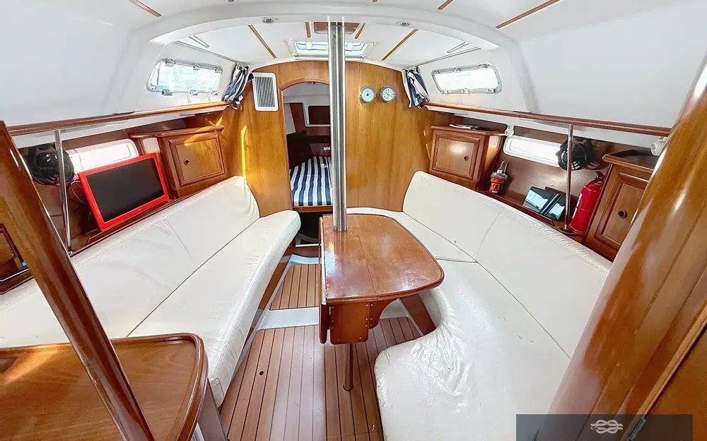 slider 12 Beneteau Oceanis 331 Clipper