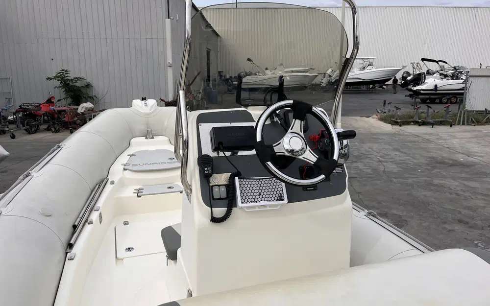 slider 4 Bombard Sunrider 700