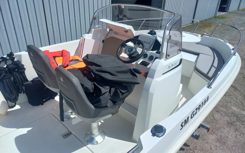 slider 12 Jeanneau Cap Camarat 5.5 CC Serie 2