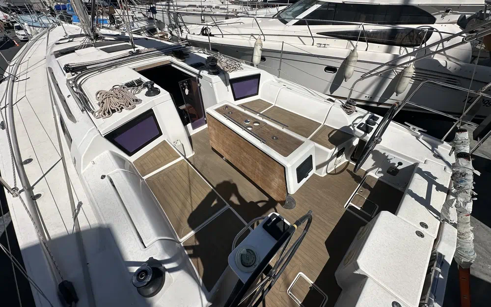 slider 13 Dufour 390