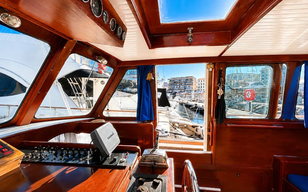 slider 5 Siltala Yachts Nauticat 33