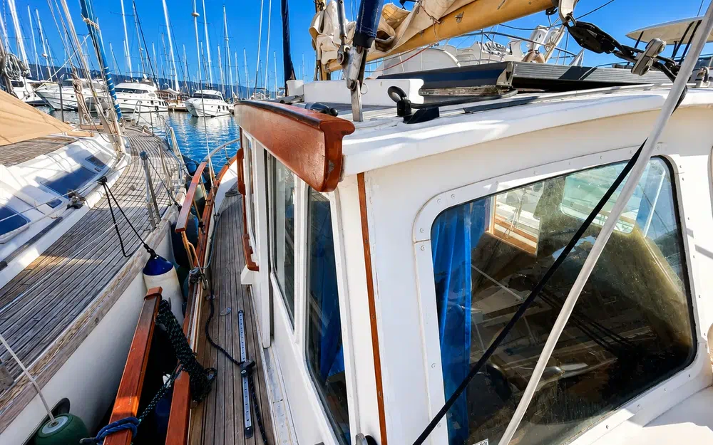 slider 1 Siltala Yachts Nauticat 33
