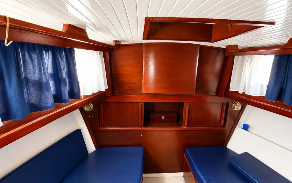 slider 7 Siltala Yachts Nauticat 33
