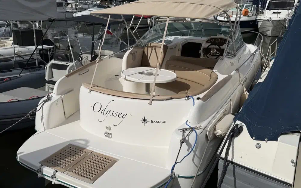 slider 1 Jeanneau Leader 805