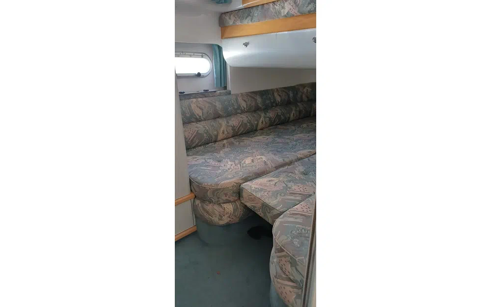 slider 11 Sealine 420