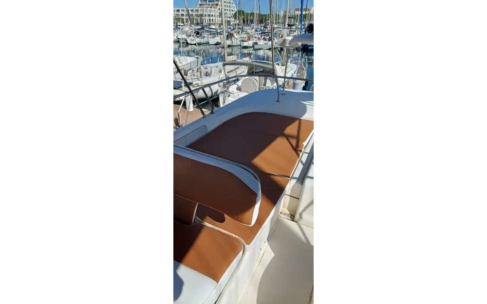 slider 17 Sealine 420